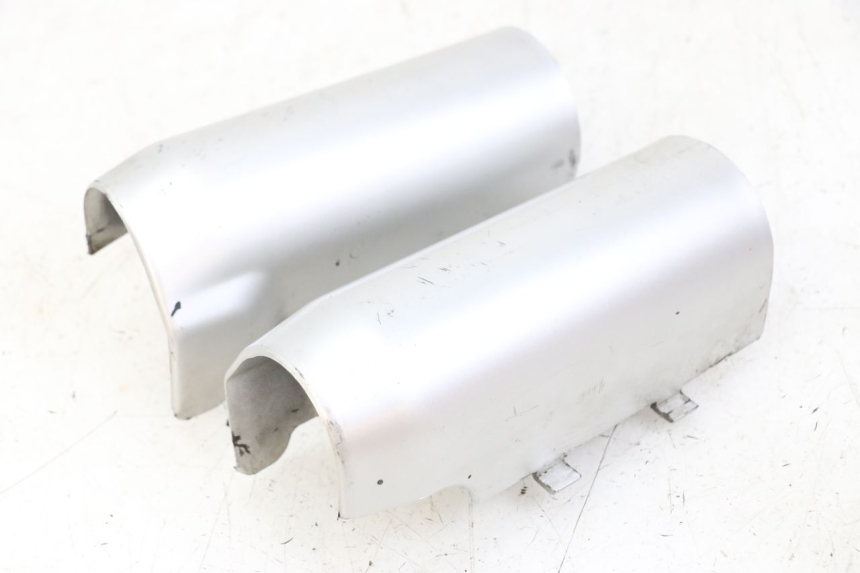 photo de CARENADO HORQUILLA PIAGGIO BEVERLY 125 (1998 - 2005) - Vista principal