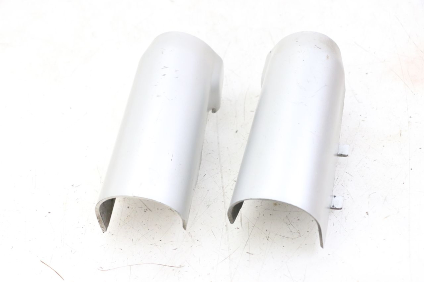 photo de CARENADO HORQUILLA PIAGGIO BEVERLY 125 (1998 - 2005) - Zoom estado de uso