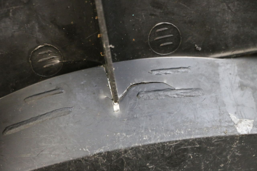 photo de TAPA DE HORQUILLA MBK BOOSTER SPIRIT 50 (2004 - 2017) - Zoom estado de uso