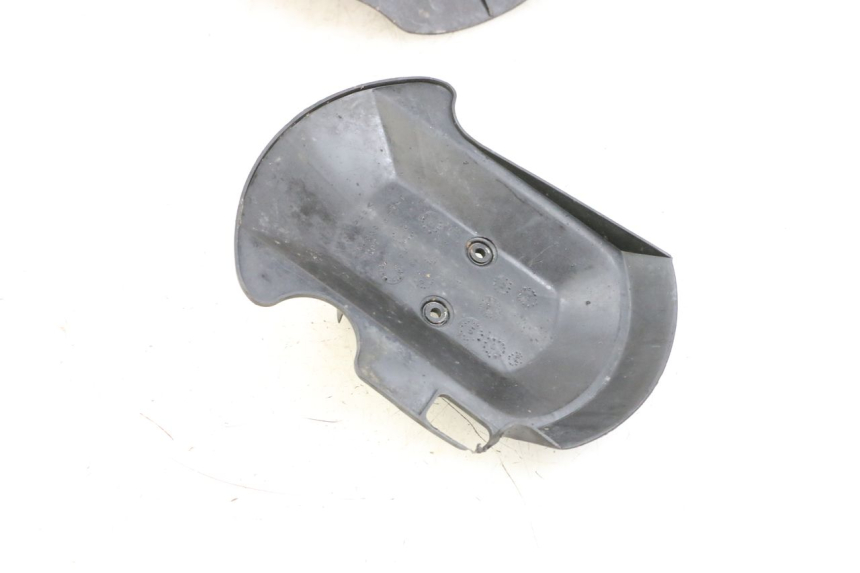 photo de TAPA DE HORQUILLA MBK BOOSTER SPIRIT 50 (2004 - 2017) - Estado de la superficie y material