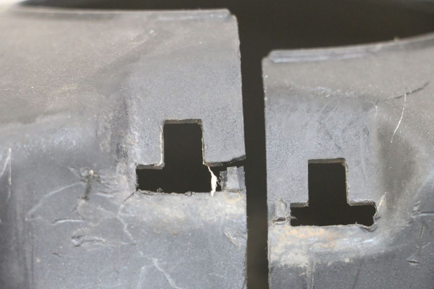 photo de TAPA DE HORQUILLA PEUGEOT BUXY 50 (1993 - 1998) - Zoom estado de uso