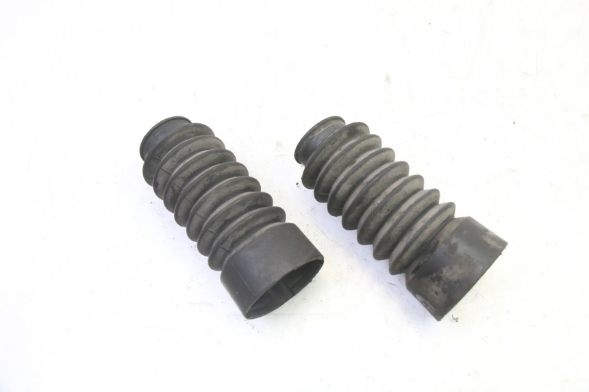 photo de CARENADO HORQUILLA YAMAHA BW'S 100 (1999 - 2002) - Detalle de la pieza