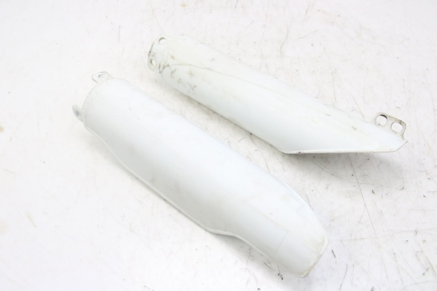 photo de TAPA DE HORQUILLA HONDA CRF CR-F RX 450 (2017 - 2021) - Detalles de los puntos de fijación