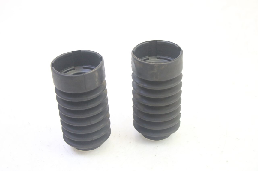 photo de TAPA DE HORQUILLA SYM CROX 4T 50 (2016 - 2023) - Otra perspectiva