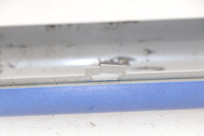 photo de TAPA DE HORQUILLA PEUGEOT FOX 50 (1995 - 2003) - Características distintivas