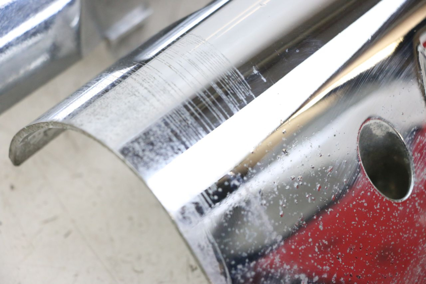 photo de CARENADO HORQUILLA PEUGEOT GEOPOLIS RS 125 (2007 - 2009) - Detalles de los puntos de fijación