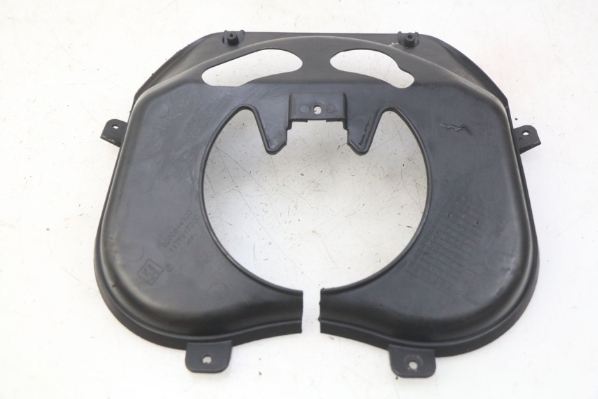 photo de TAPA DE HORQUILLA PEUGEOT KISBEE 2T 50 (2010 - 2017) - Detalle de la pieza