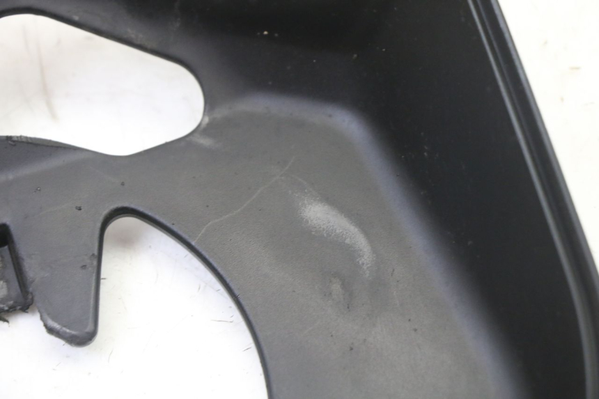 photo de TAPA DE HORQUILLA PEUGEOT KISBEE 4T 50 (2018 - 2022) - Zoom estado de uso