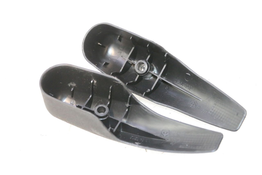 photo de CARENADO HORQUILLA PIAGGIO MP3 500 (2011 - 2015) - Detalle de la pieza