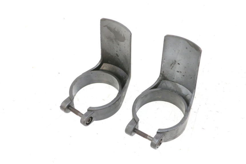 photo de CARENADO HORQUILLA TRIUMPH SPRINT 900 (1995 - 1998) - Detalle de la pieza