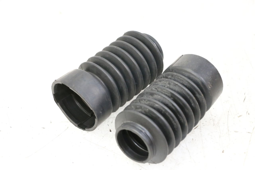 photo de CARENADO HORQUILLA SYM ORBIT 2 4T 50 (2008 - 2017) - Detalle de la pieza