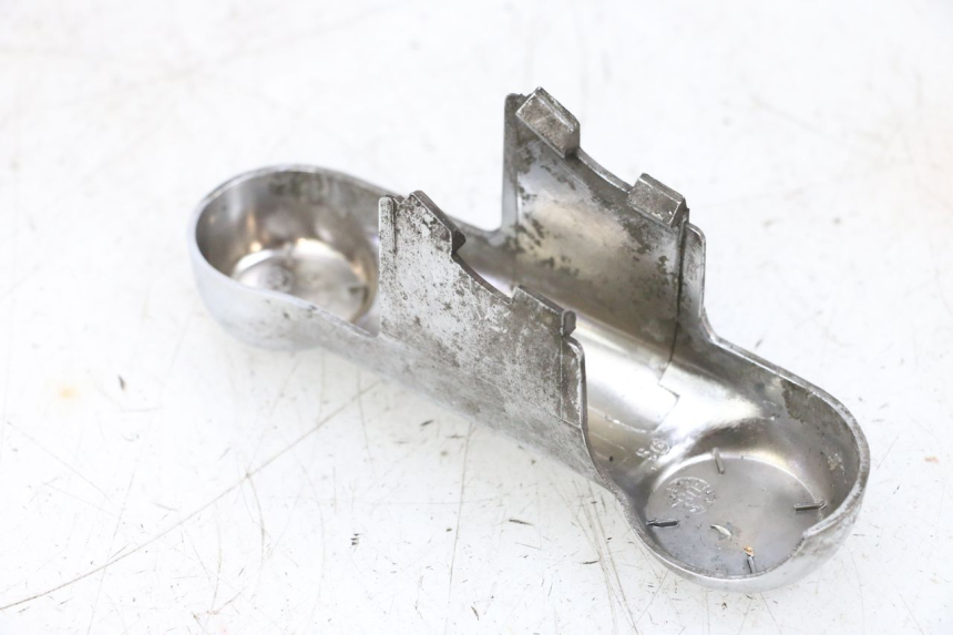 photo de CARENADO HORQUILLA PIAGGIO VESPA GTS SUPER IE 125 (2009 - 2016) - Detalle de la pieza