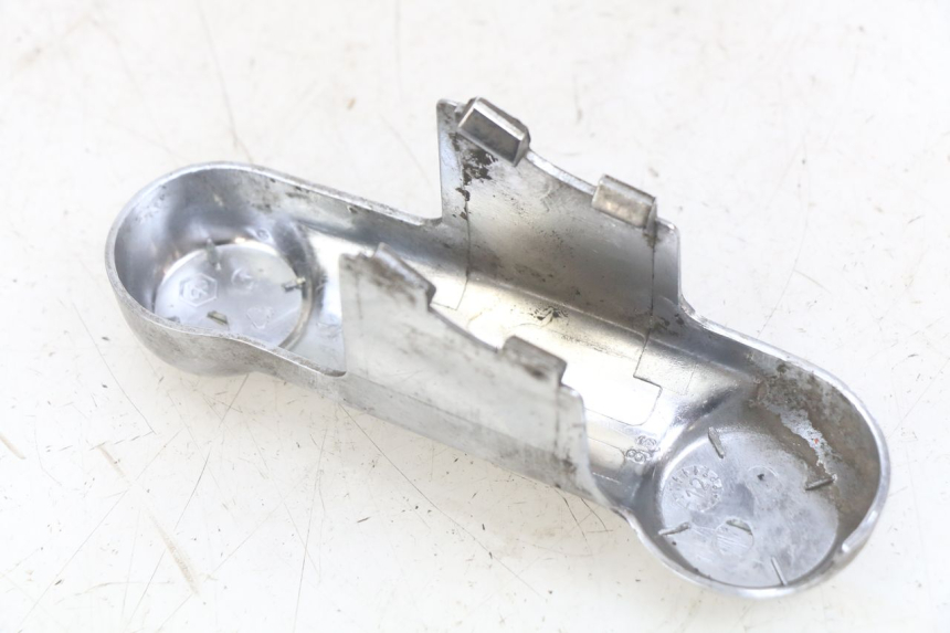 photo de TAPA DE HORQUILLA PIAGGIO VESPA S 2T 50 (2007 - 2014) - Detalles de los puntos de fijación