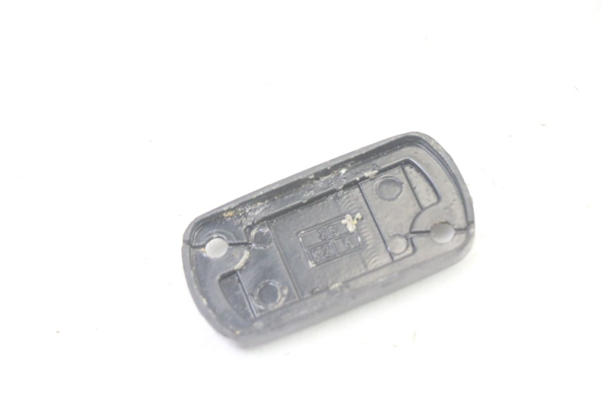 photo de TAPA BOMBA FRENO PEUGEOT ELYSTAR 50 (2002 - 2014) - Zoom estado de uso