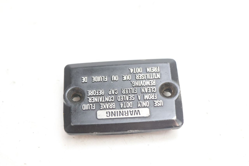 photo de TAPA BOMBA FRENO KAWASAKI GPX F ZX750F 750 (1986 - 1990) - Detalle de la pieza