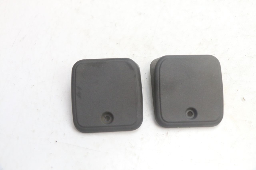 photo de TAPA BOMBA FRENO PIAGGIO MP3 125 (2006 - 2014) - Vista principal