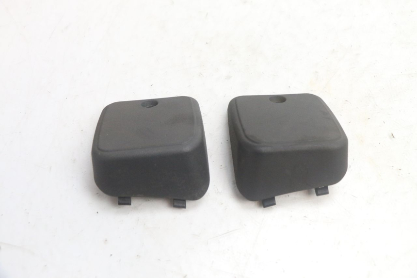 photo de TAPA BOMBA FRENO PIAGGIO MP3 125 (2006 - 2014) - Detalle de la pieza