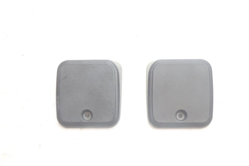 photo de TAPA BOMBA FRENO PIAGGIO MP3 125 (2006 - 2014) - Vista principal