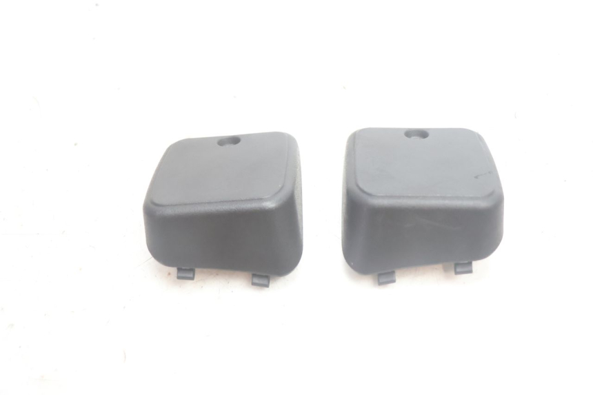 photo de TAPA BOMBA FRENO PIAGGIO MP3 125 (2006 - 2014) - Detalle de la pieza