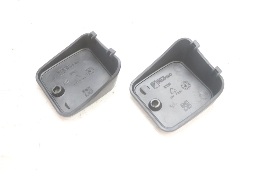 photo de TAPA BOMBA FRENO PIAGGIO MP3 125 (2006 - 2014) - Zoom estado de uso