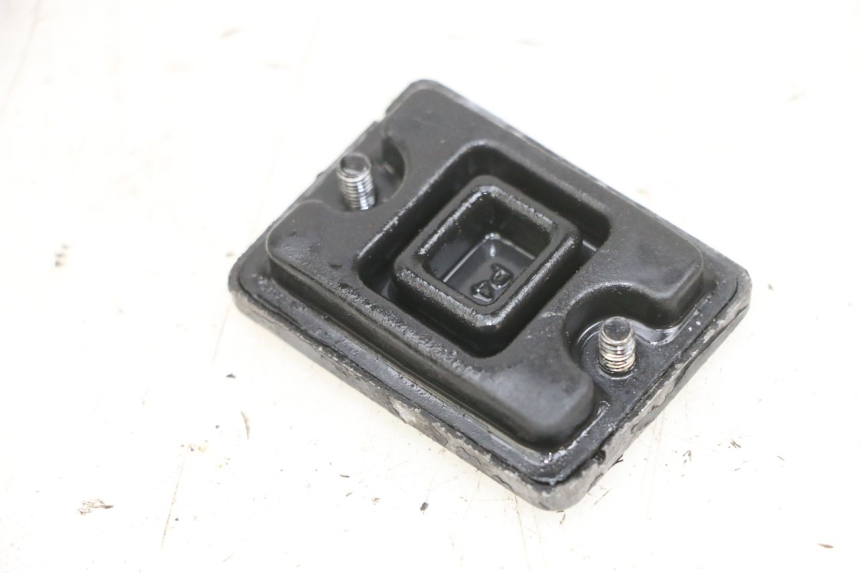 photo de TAPA BOMBA FRENO PIAGGIO NEW TYPHOON 50 (2018 - 2021) - Zoom estado de uso