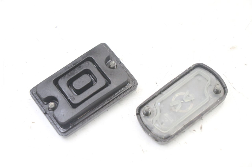 photo de TAPA BOMBA FRENO PEUGEOT SPEEDFIGHT 3 LC 2T 50 (2009 - 2015) - Zoom estado de uso