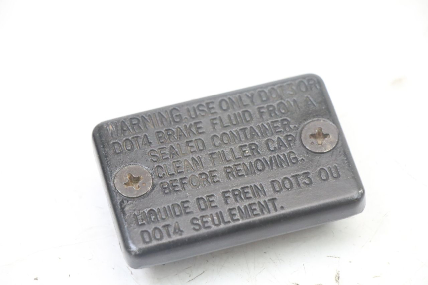 photo de TAPA BOMBA FRENO PEUGEOT SPEEDFIGHT 3 LC 2T 50 (2009 - 2015) - Otra perspectiva