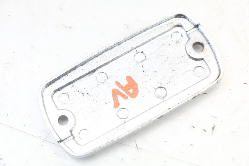 photo de TAPA BOMBA FRENO REGAL RAPTOR SPYDER 125 (2010 - 2018) - Otra perspectiva