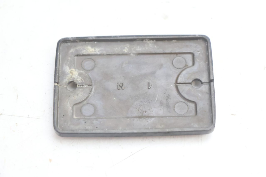 photo de TAPA BOMBA FRENO KAWASAKI ZX-6R ZX6R 600 (1995 - 1997) - Zoom estado de uso