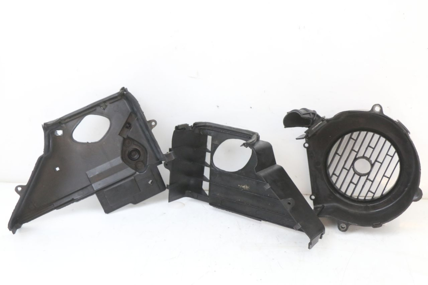 photo de TAPA DE MOTOR JONWAY AZTRAL 125 (2008 - 2017) - Estado de la superficie y material