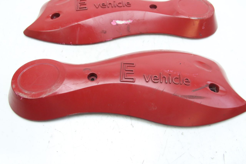 photo de CáRTER DEL MOTOR EFUN E2GO 1 (2017 - 2021) - Detalles de los puntos de fijación