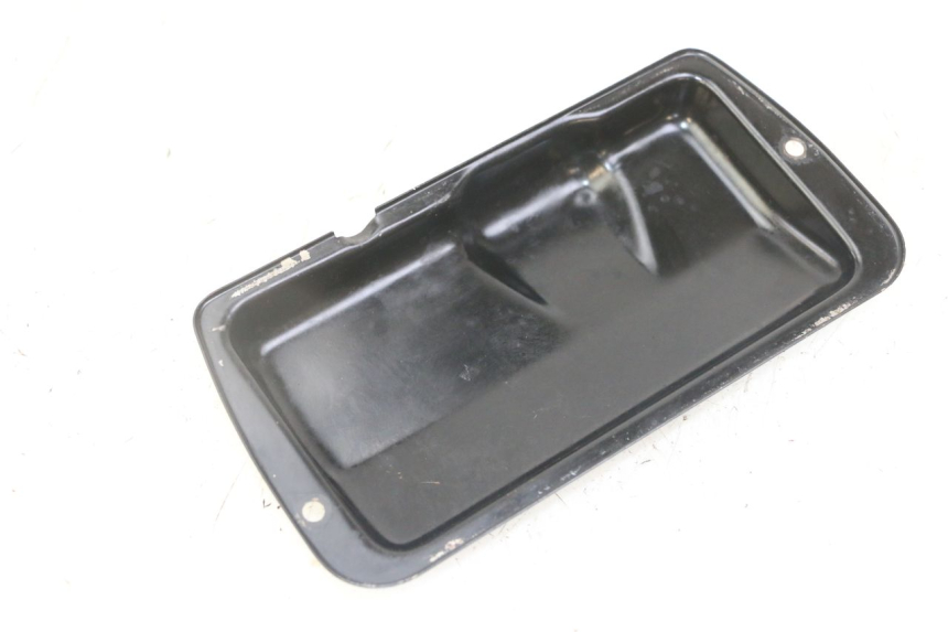 photo de TAPA MOTOR SUZUKI GS GSE 500 (2001 - 2003) - Detalle de la pieza