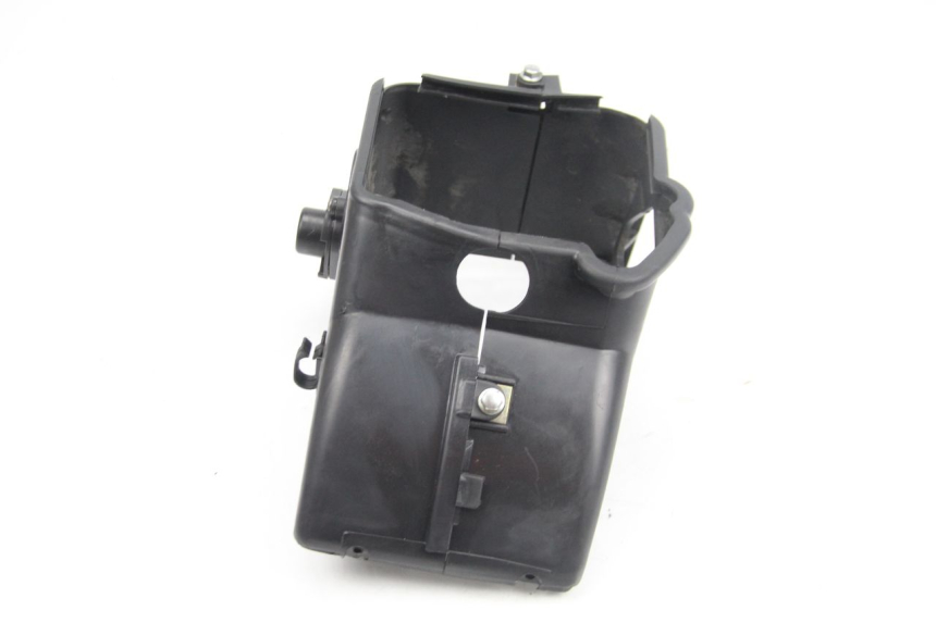 photo de TAPA MOTOR PEUGEOT KISBEE 4T 50 (2018 - 2022) - Zoom estado de uso