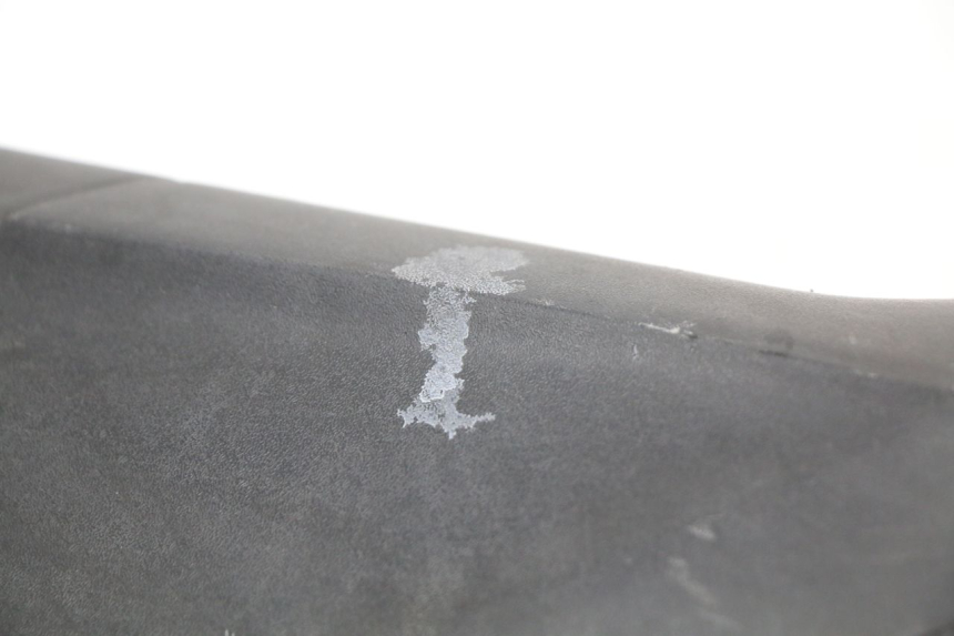 photo de TAPA MOTOR PIAGGIO LIBERTY 4T 50 (2018 - 2021) - Detalles de los puntos de fijación