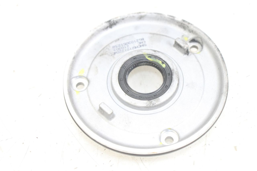 photo de TAPA DE MOTOR PIAGGIO MEDLEY 125 (2016 - 2023) - Detalle de la pieza