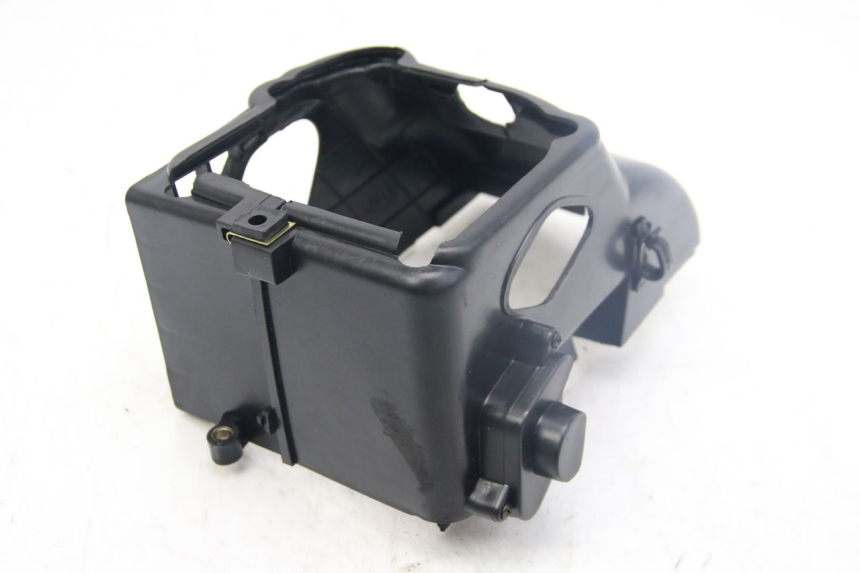 photo de TAPA DE MOTOR TNT MOTOR ROMA 10' 4T 50 (2019 - 2022) - Otra perspectiva