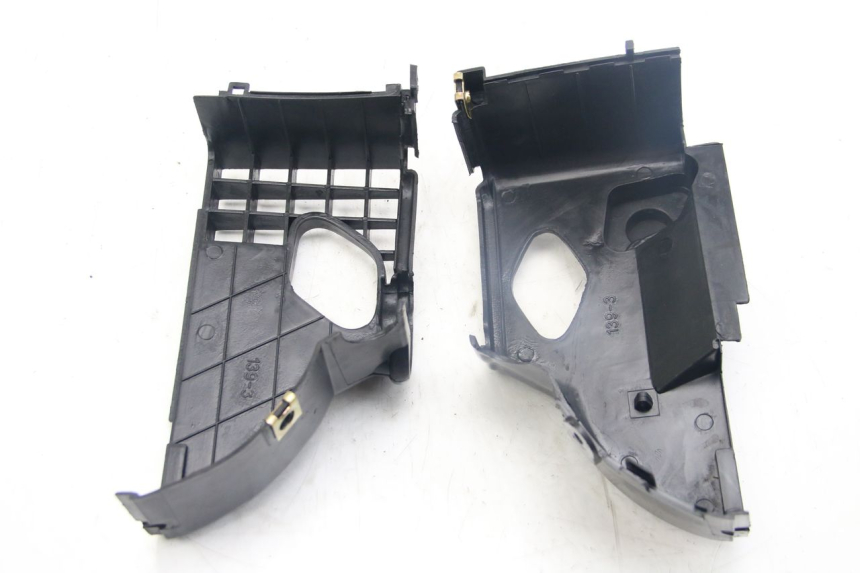 photo de TAPA DE MOTOR TNT MOTOR ROMA 10' 4T 50 (2019 - 2022) - Detalles de los puntos de fijación