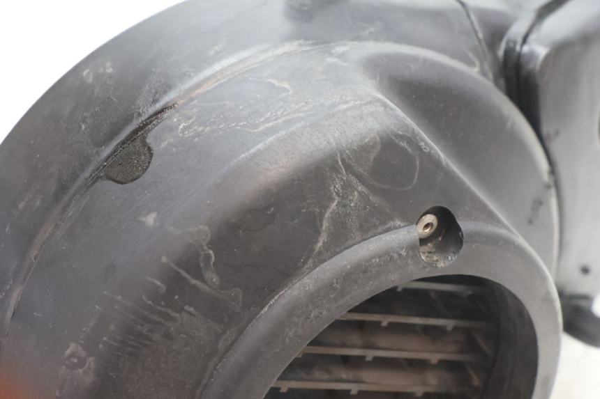 photo de TAPA MOTOR KYMCO SUPER 8 2T 50 (2007 - 2013) - Zoom estado de uso