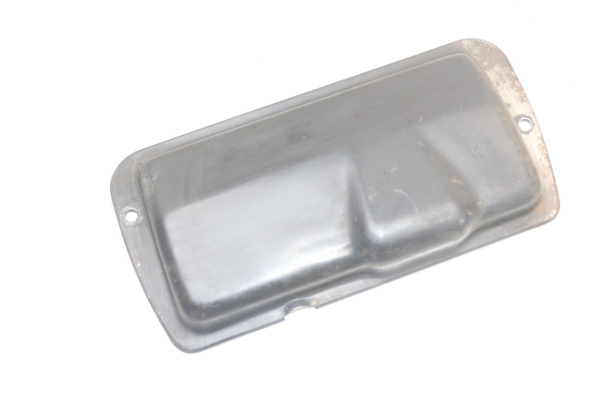 photo de TAPA MOTOR SUZUKI GS F 500 (2004 - 2007) - Detalle de la pieza