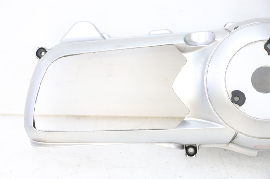 photo de TAPA MOTOR PIAGGIO VESPA GTS SUPER IE 125 (2009 - 2016) - Características distintivas