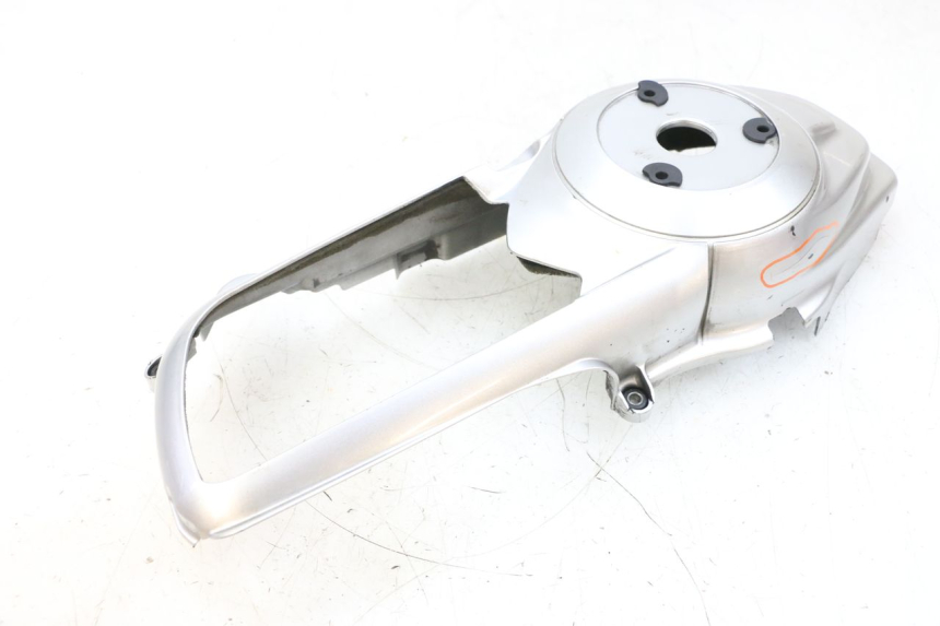 photo de TAPA MOTOR PIAGGIO VESPA GTS SUPER IE 125 (2009 - 2016) - Detalles de los puntos de fijación