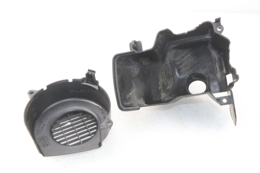 photo de TAPA MOTOR PEUGEOT VIVACITY 100 (1999 - 2008) - Otra perspectiva