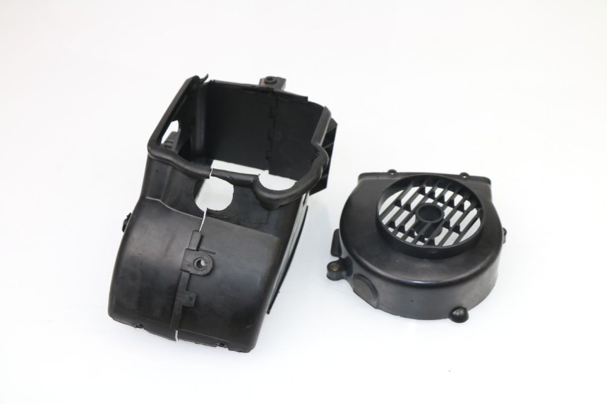 photo de TAPA MOTOR ROADSIGN WALLABY 50 (2009 - 2014) - Zoom estado de uso