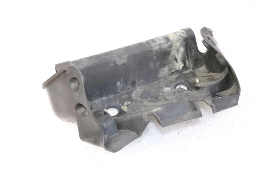 photo de TAPA MOTOR YAMAHA XJ6 ABS 600 (2008 - 2016) - Detalle de la pieza