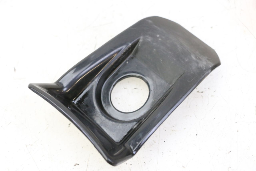 photo de TAPA CLAUSOR QUADRO 4 4D 350 (2015 - 2018) - Primer plano técnico