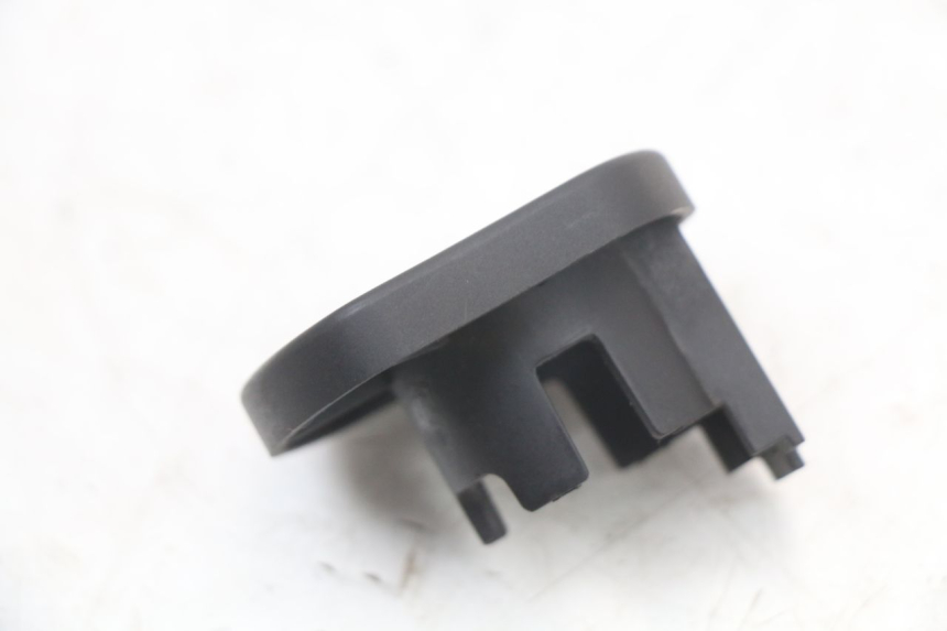 photo de TAPA DEL INTERRUPTOR DE ENCENDIDO. SYM CROX 4T 50 (2016 - 2023) - Zoom estado de uso