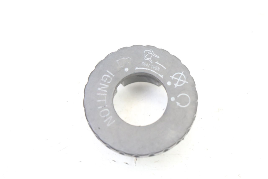 photo de TAPA CLAUSOR SYM FIDDLE 125 (2008 - 2010) - Detalle de la pieza