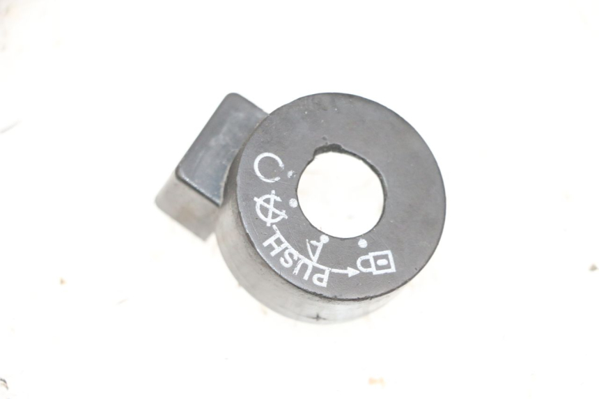 photo de TAPA CLAUSOR PEUGEOT KISBEE 4T 50 (2018 - 2022) - Vista principal