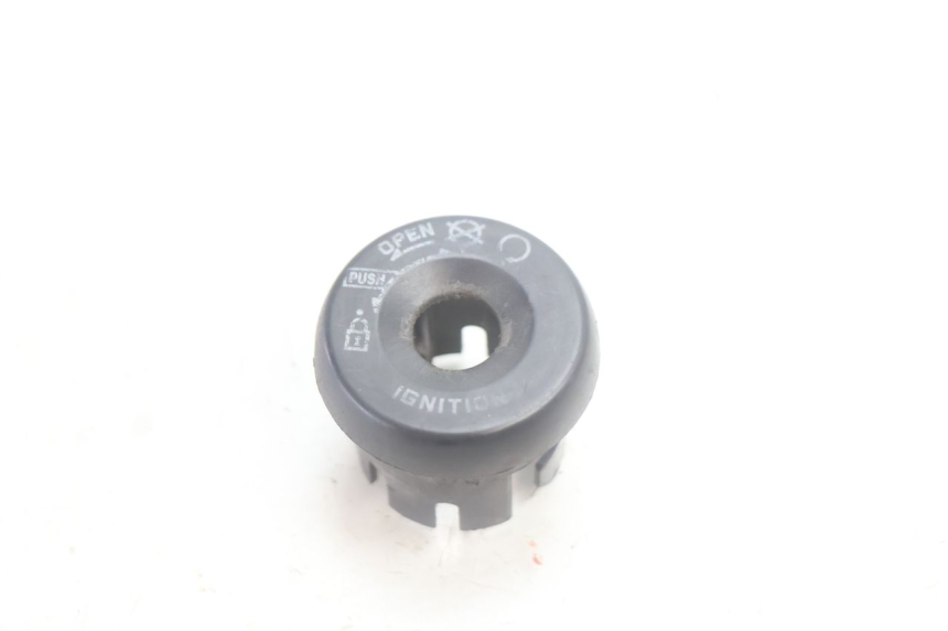 photo de TAPA CLAUSOR SYM MIO 50 (2005 - 2010) - Vista principal