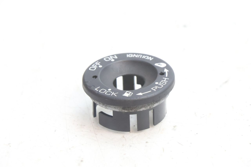 photo de TAPA CLAUSOR PIAGGIO MP3 500 (2016 - 2018) - Zoom estado de uso